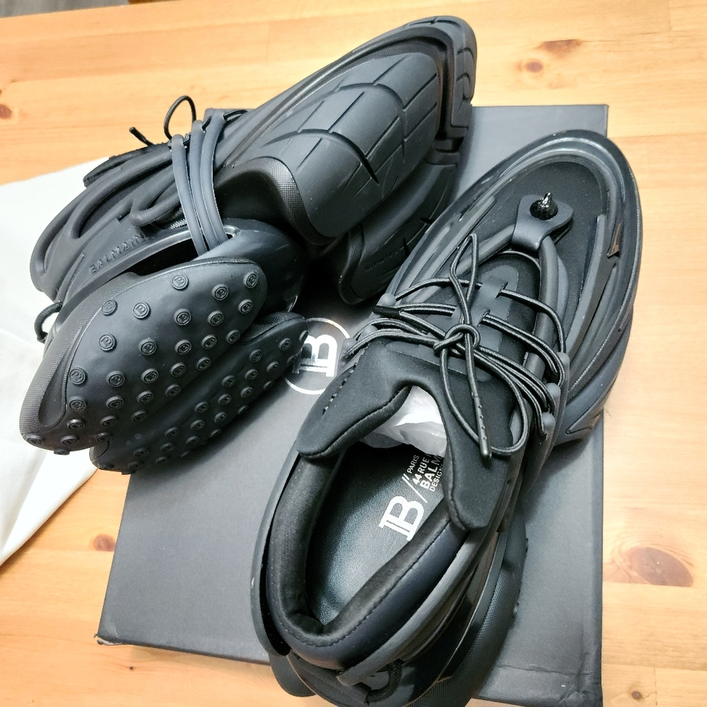 BALMAIN PARIS Unicorn Neoprene And Leather Sneakers ! COLOR : BLACK